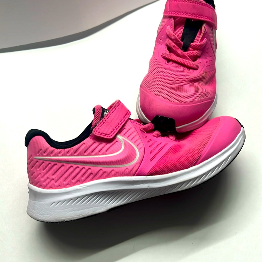 Nike girls size 3Y running shoes